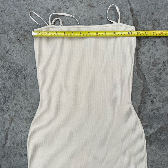 aritzia Babaton Sculpt Knit Cami Dress ivory cream small - Picture 6 of 6